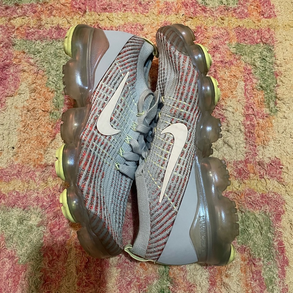 Nike Air Vapormax Flyknit 3
Hydrogen Blue Volt